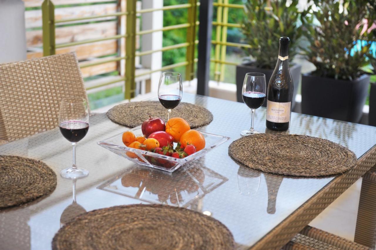 Onar Luxury Apartment Nea Peramos  Ngoại thất bức ảnh