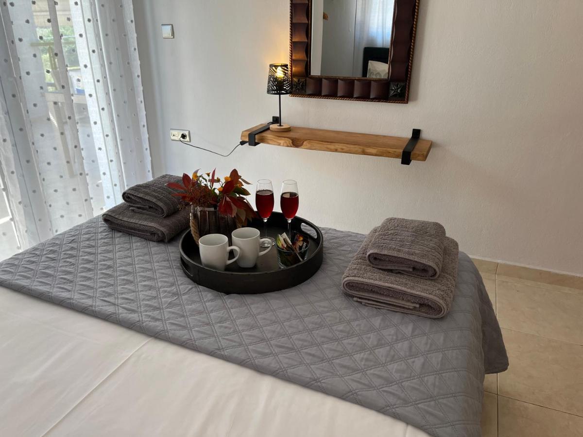 Onar Luxury Apartment Nea Peramos  Ngoại thất bức ảnh